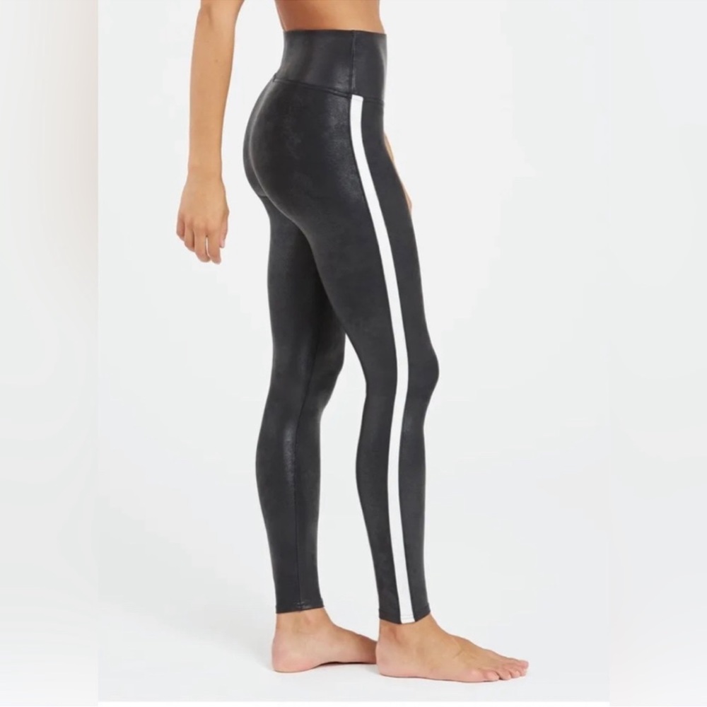 Spanx Faux Leather Black with White Side Stripe Leggings Size XS NEW.